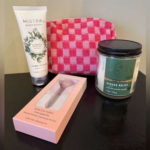 NWT Spa Gift Set - B&BW Candle, Mistral Hand Crème, Quartz Eye Roller $60 Retail - Picture 1 of 12